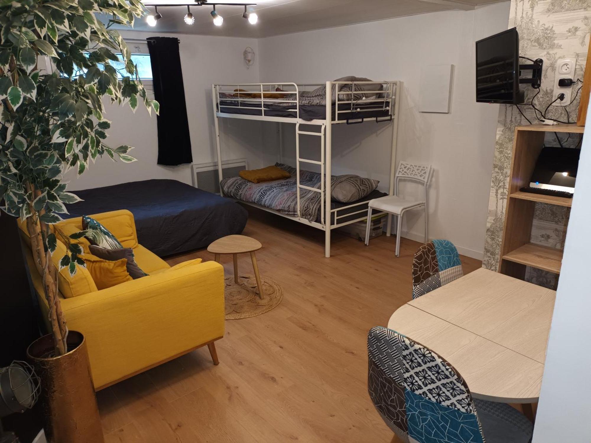 Appartement Tout Confort Le Fresne-Camilly Exterior foto